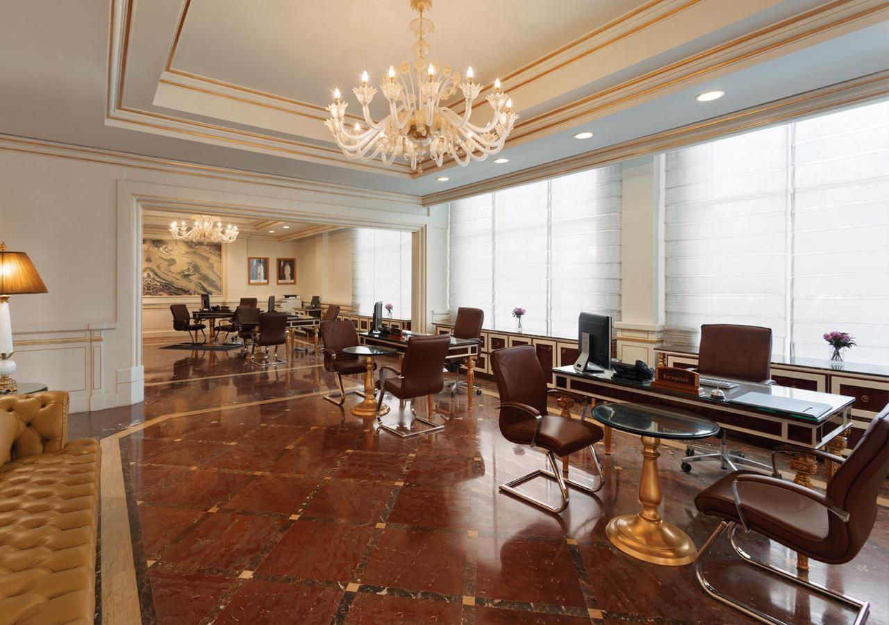 Grand Regency Doha, Trademark Collection By Wyndham Dış mekan fotoğraf The interior of the hotel